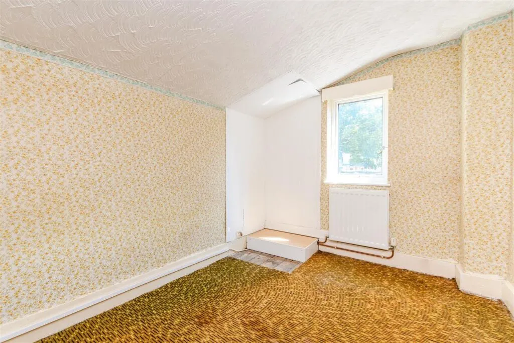 3 bed Terraced