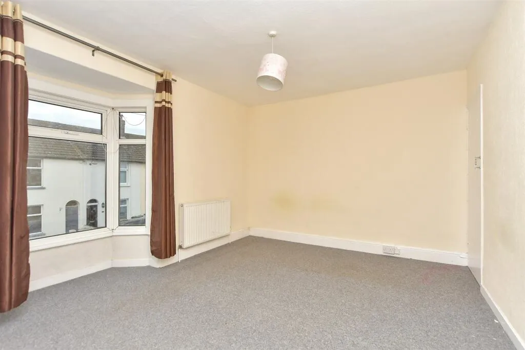 3 bed Terraced