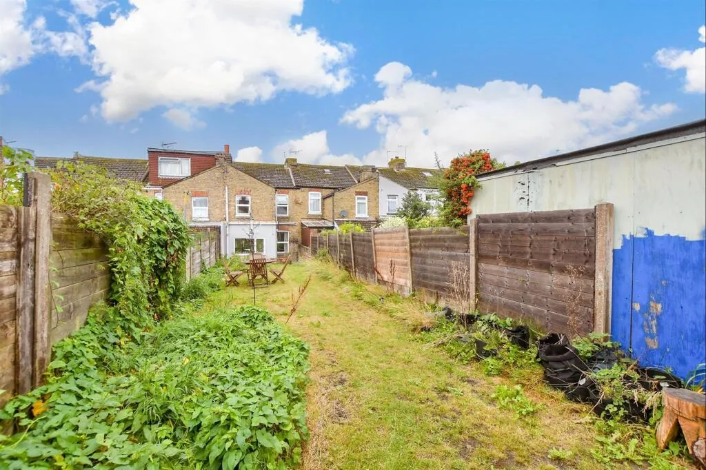 3 bed Terraced
