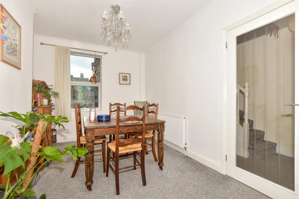 3 bed Terraced