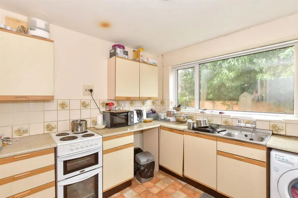2 bed Detached Bungalow