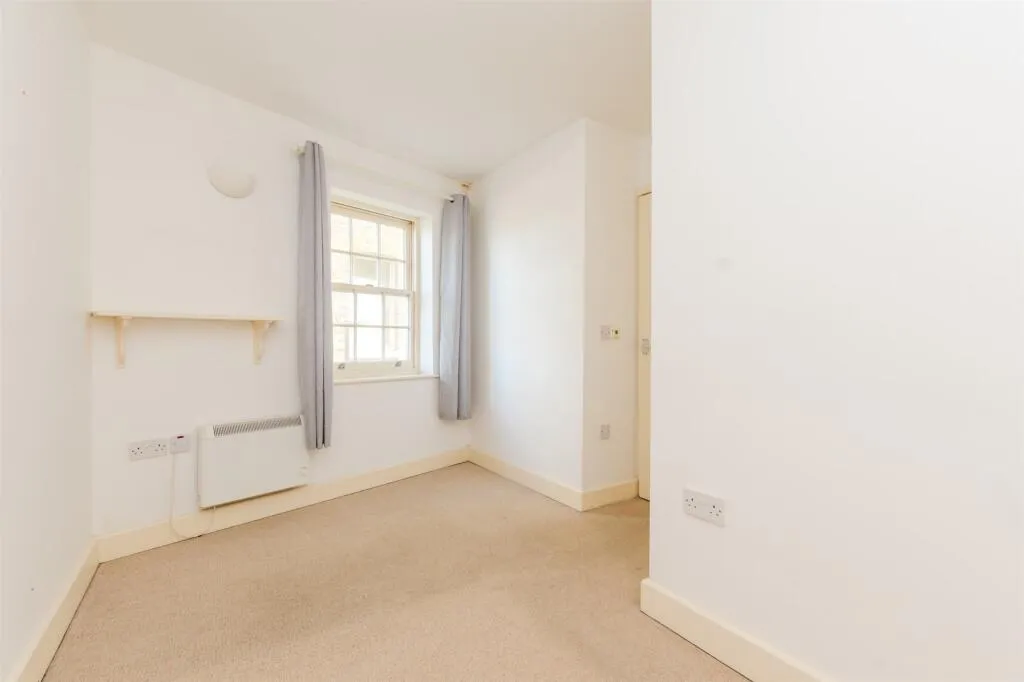 1 bed Apartment
