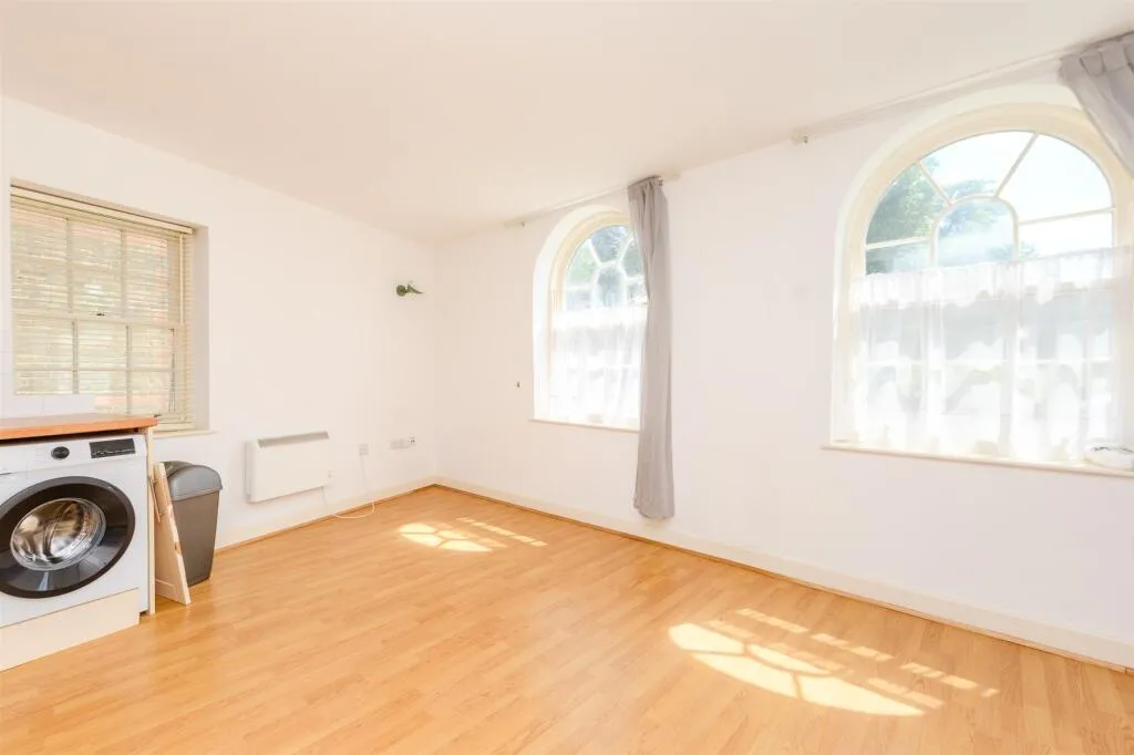 1 bed Apartment