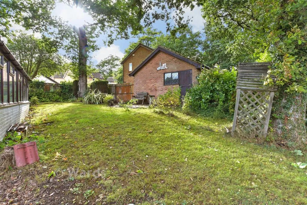 2 bed Detached Bungalow