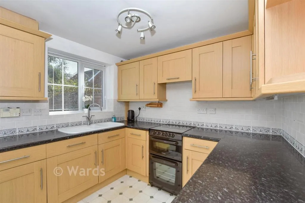 2 bed Semi-Detached