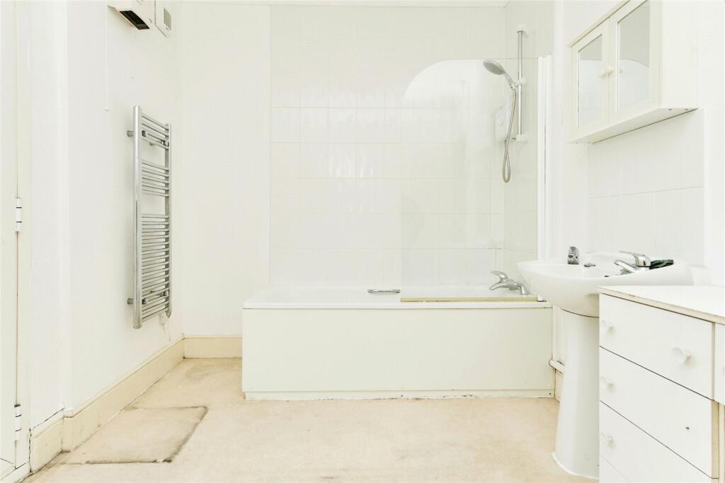 2 bed Apartment