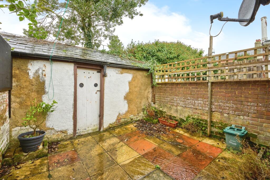 3 bed Terraced