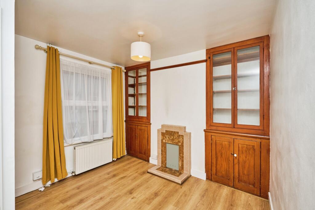 3 bed Terraced