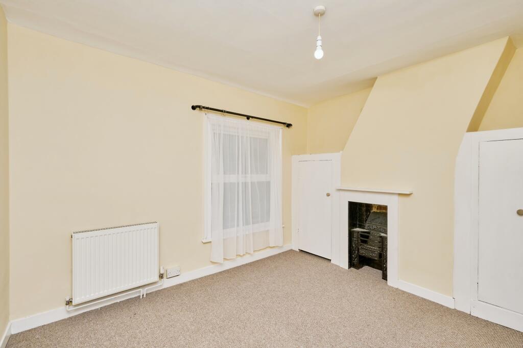 3 bed Terraced