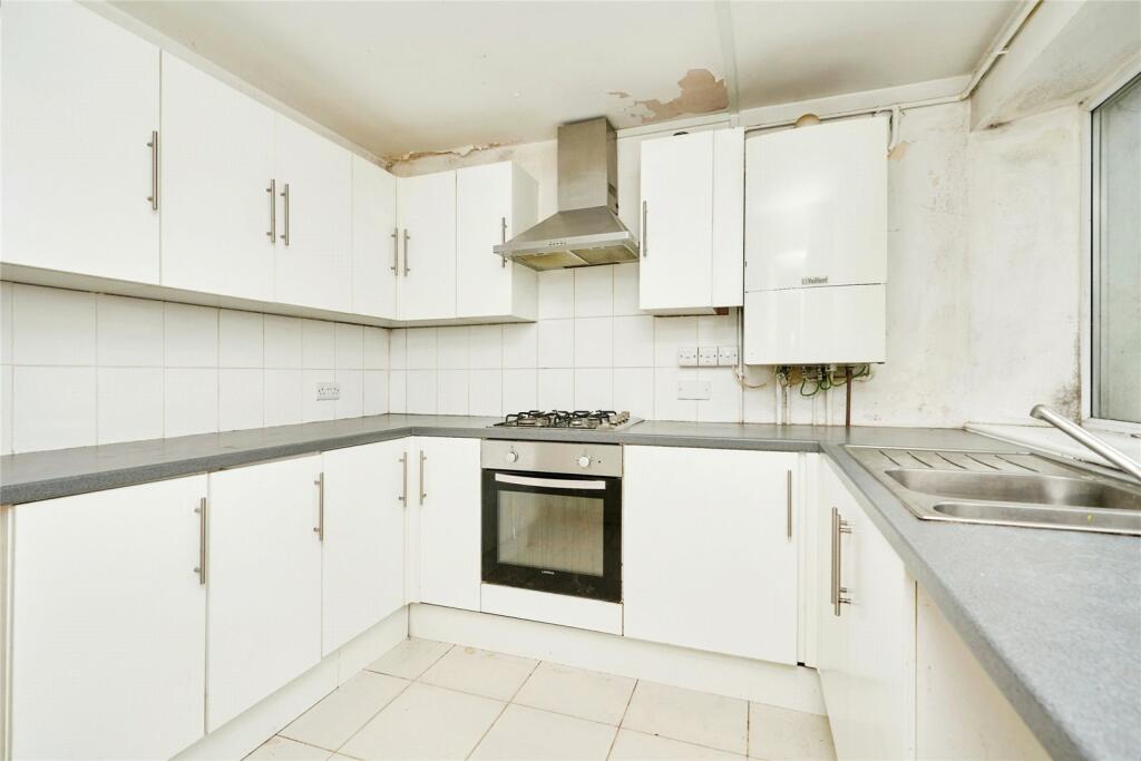 3 bed Maisonette