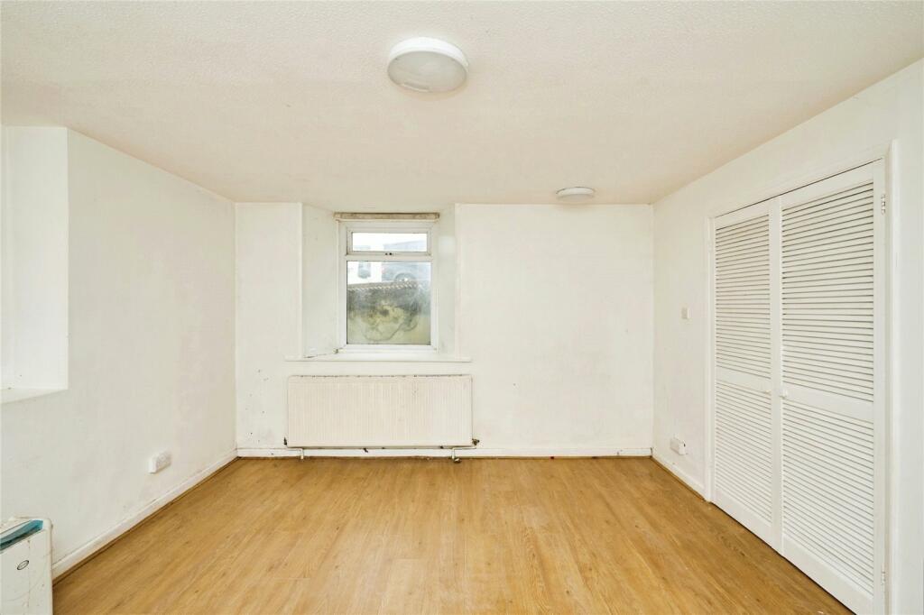 3 bed Maisonette