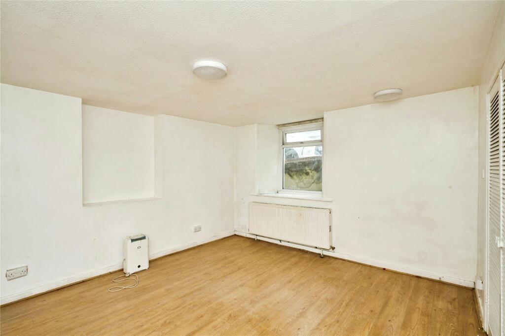 3 bed Maisonette