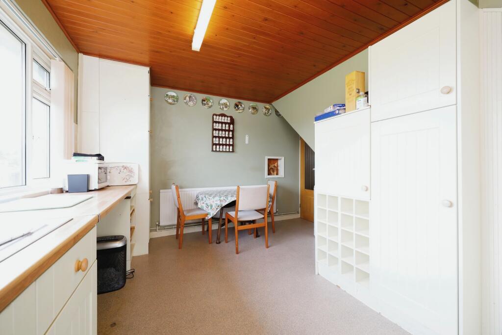 3 bed Detached Bungalow