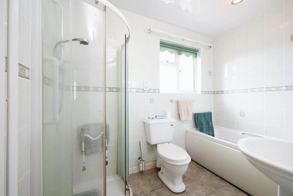 3 bed Detached Bungalow