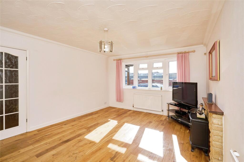4 bed Detached Bungalow