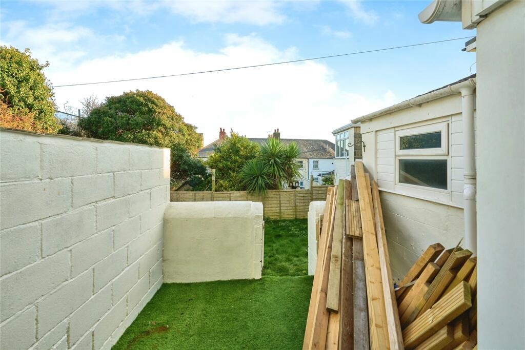 2 bed Semi-Detached