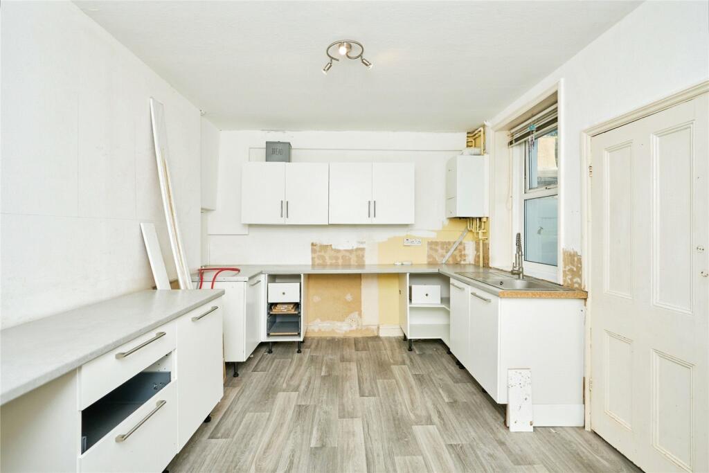 2 bed Semi-Detached