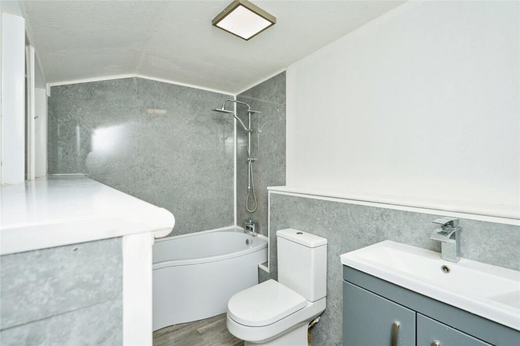 2 bed Semi-Detached