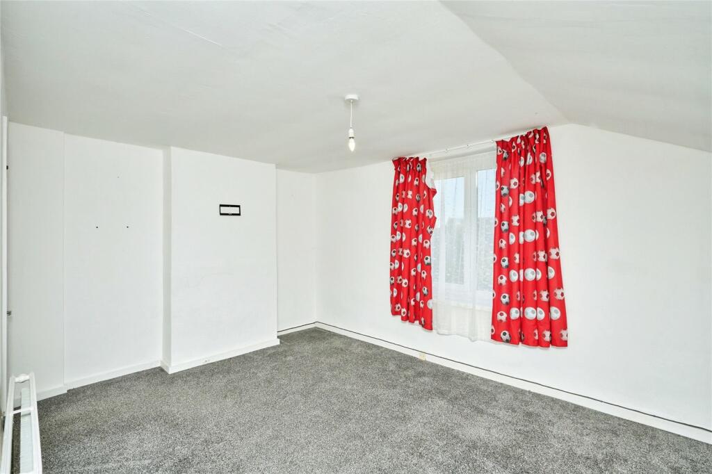2 bed Semi-Detached