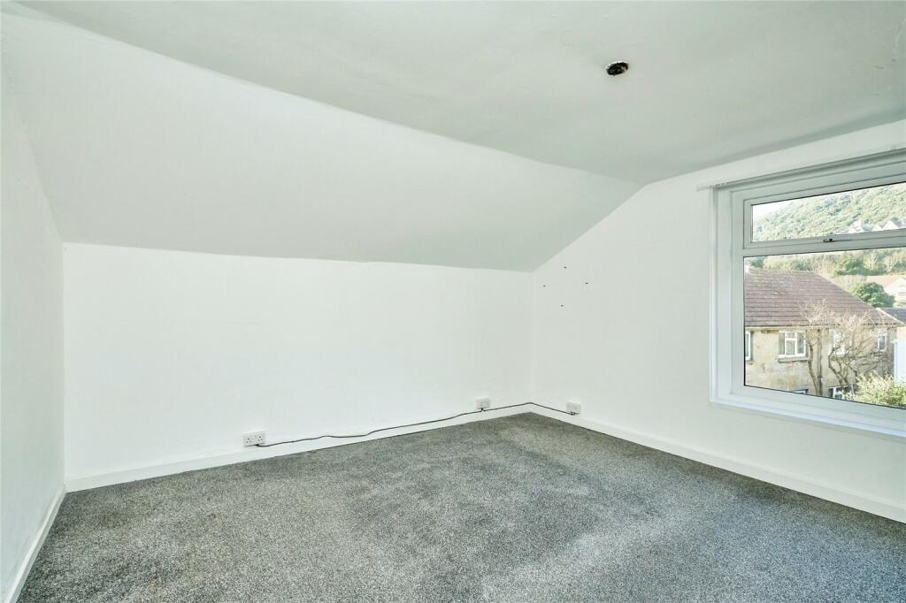 2 bed Semi-Detached
