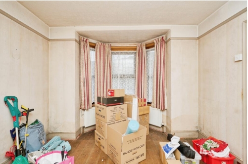 3 bed End of Terrace