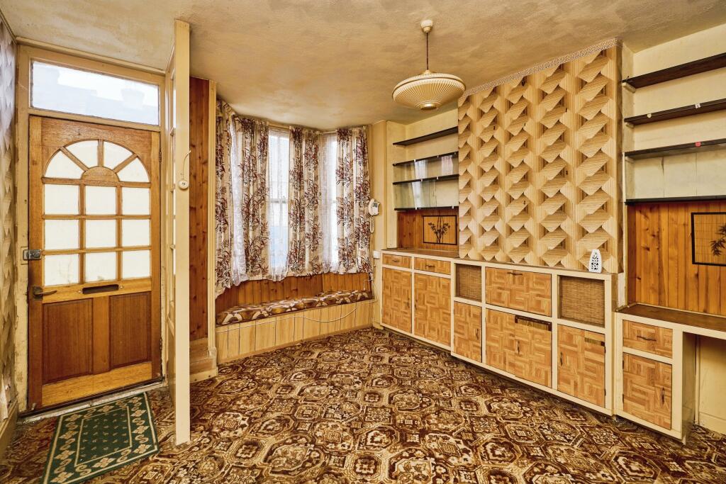 3 bed Terraced