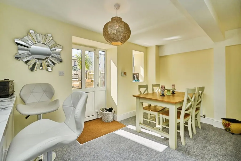 2 bed Apartment