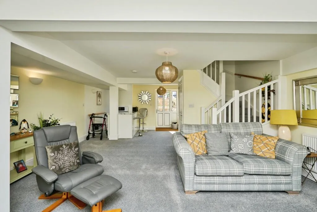 2 bed Apartment