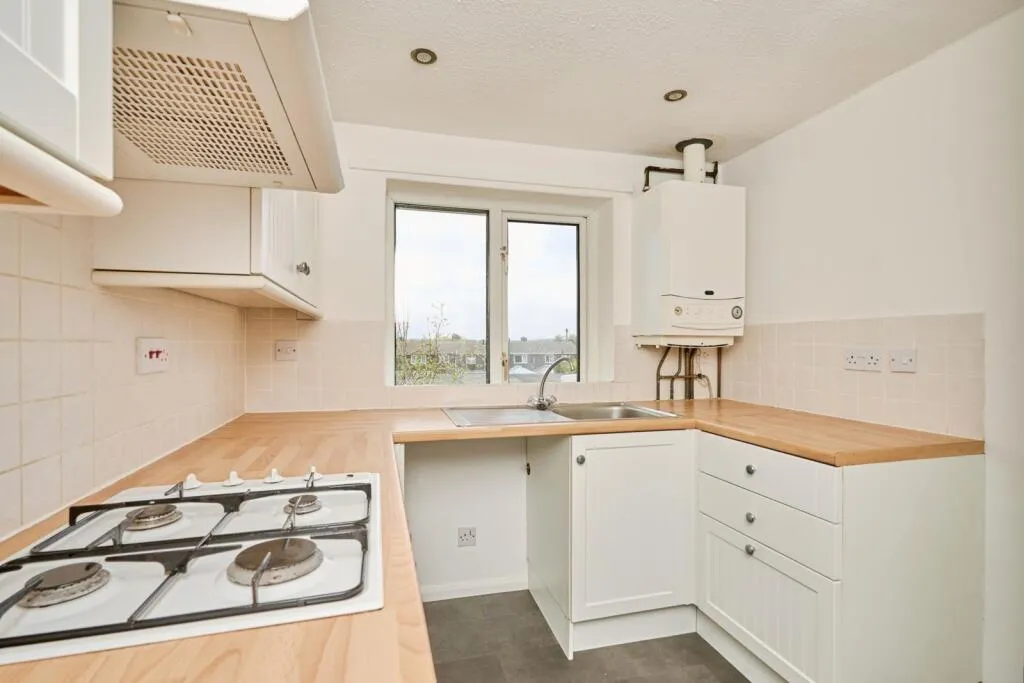 2 bed Maisonette