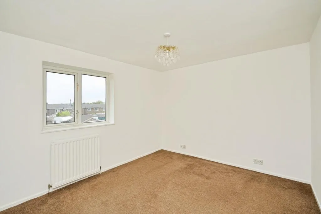 2 bed Maisonette