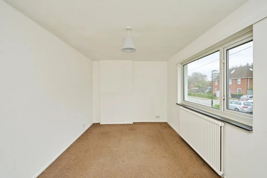 2 bed Maisonette