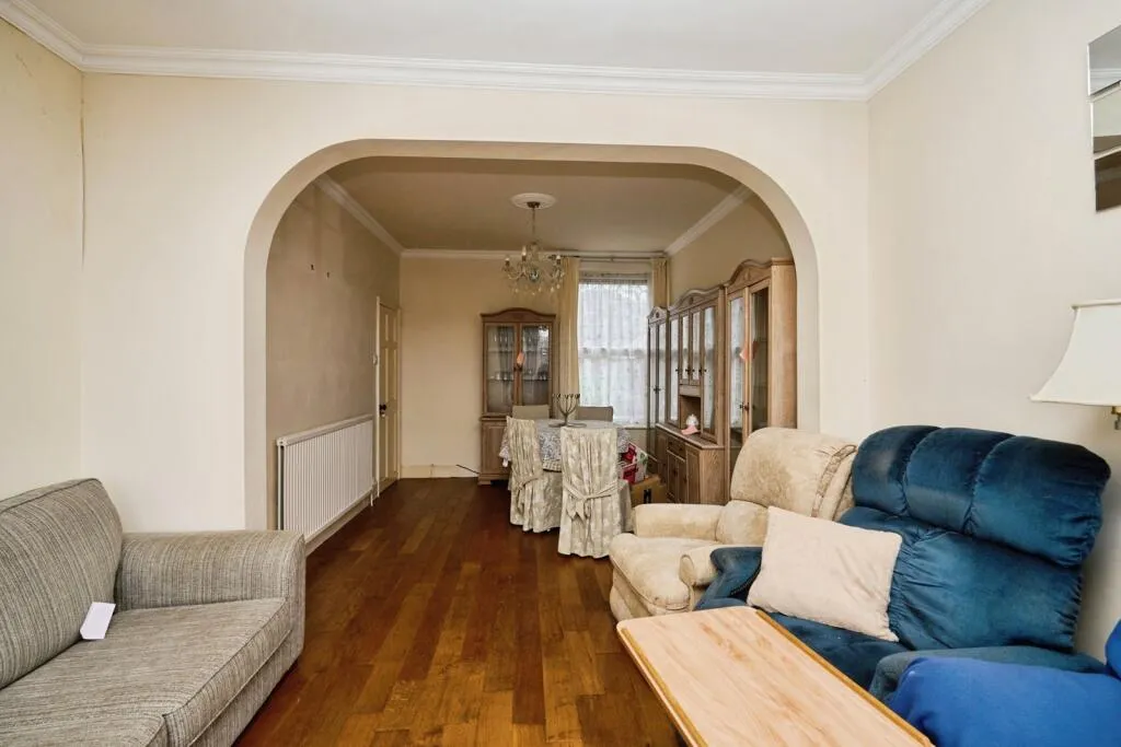 4 bed Semi-Detached