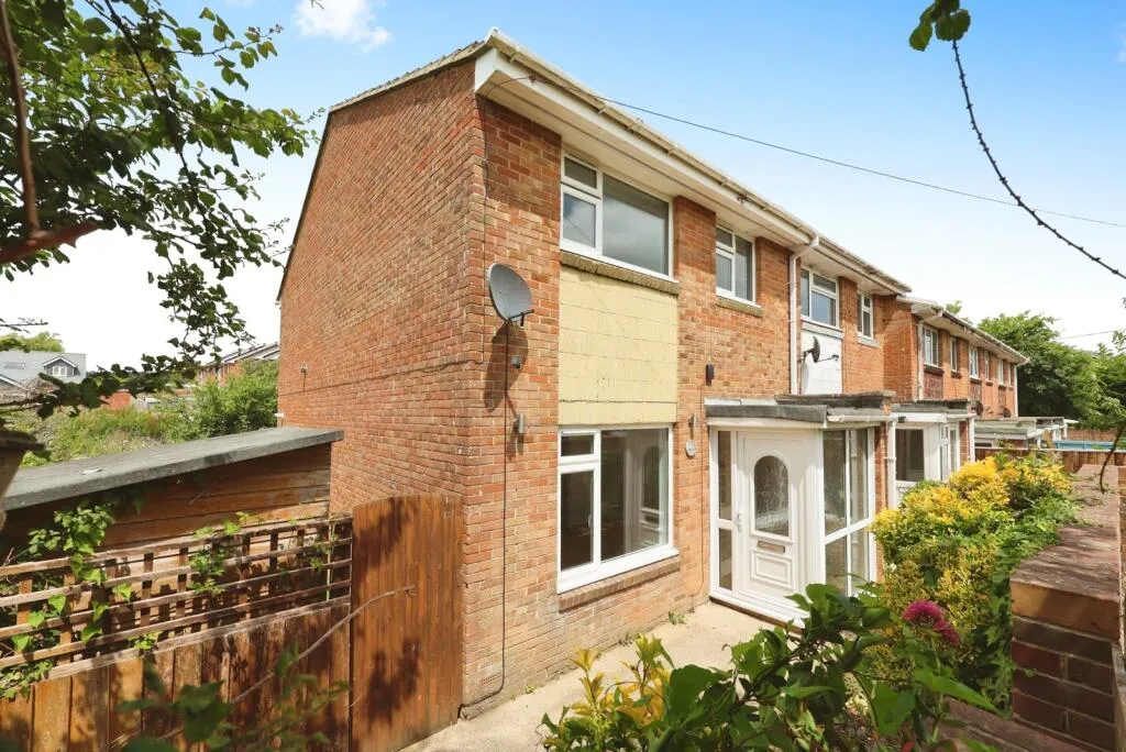 3 bed Terraced