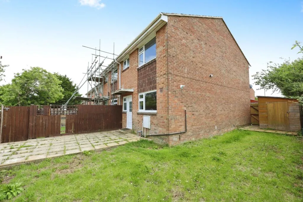 3 bed Terraced