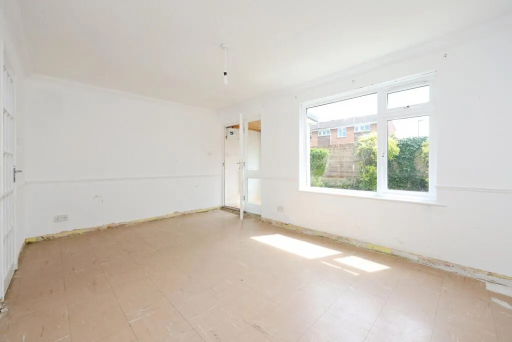 3 bed Terraced