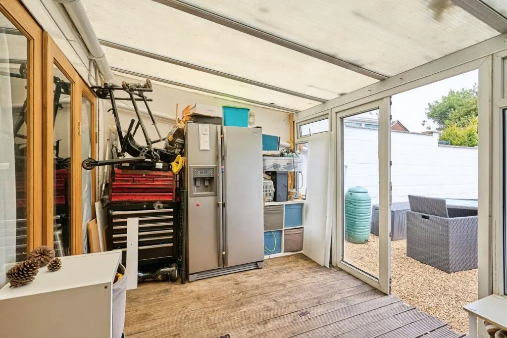 4 bed Semi-Detached