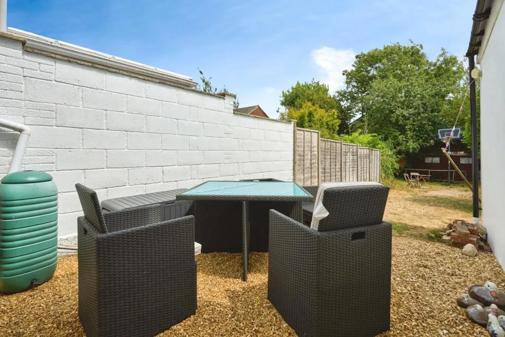 4 bed Semi-Detached