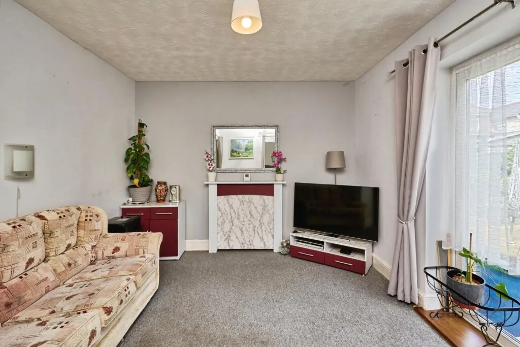 2 bed Detached Bungalow