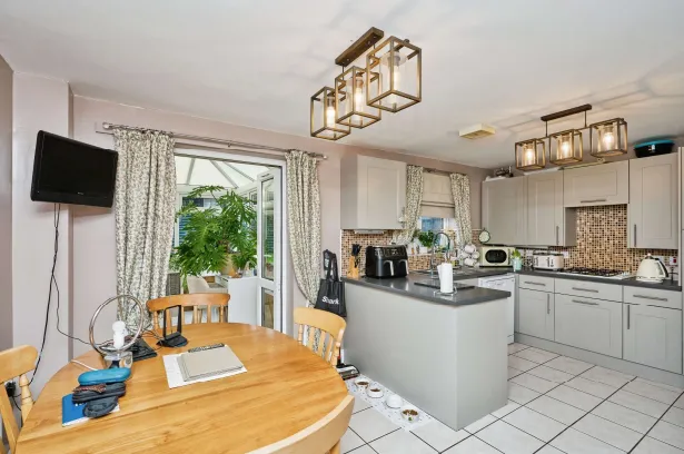 4 bed Detached