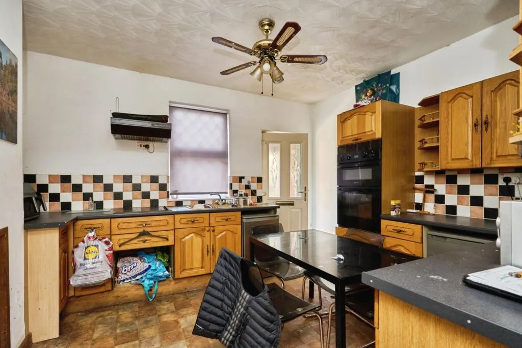 4 bed Terraced