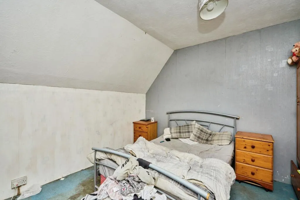 4 bed Terraced