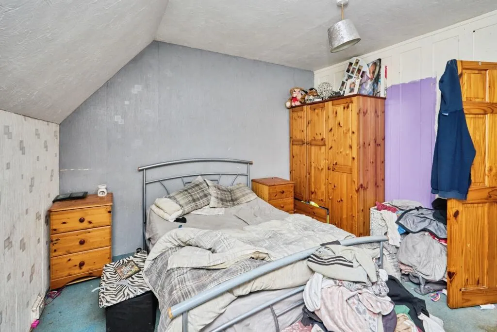 4 bed Terraced