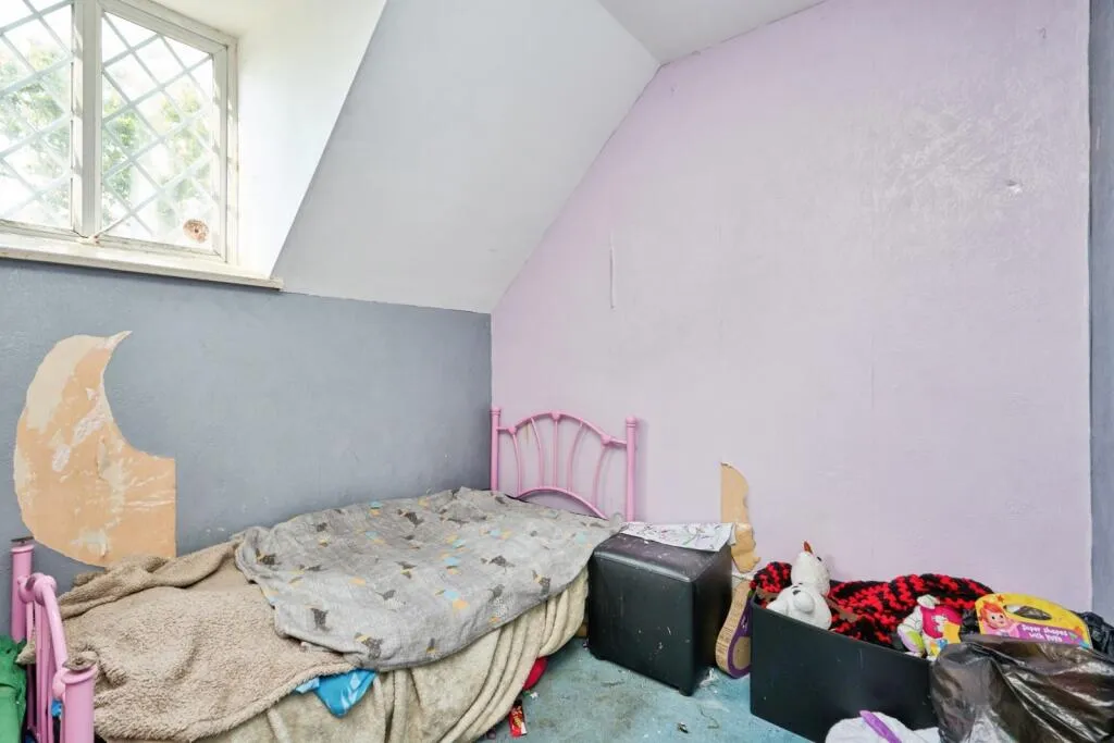 4 bed Terraced