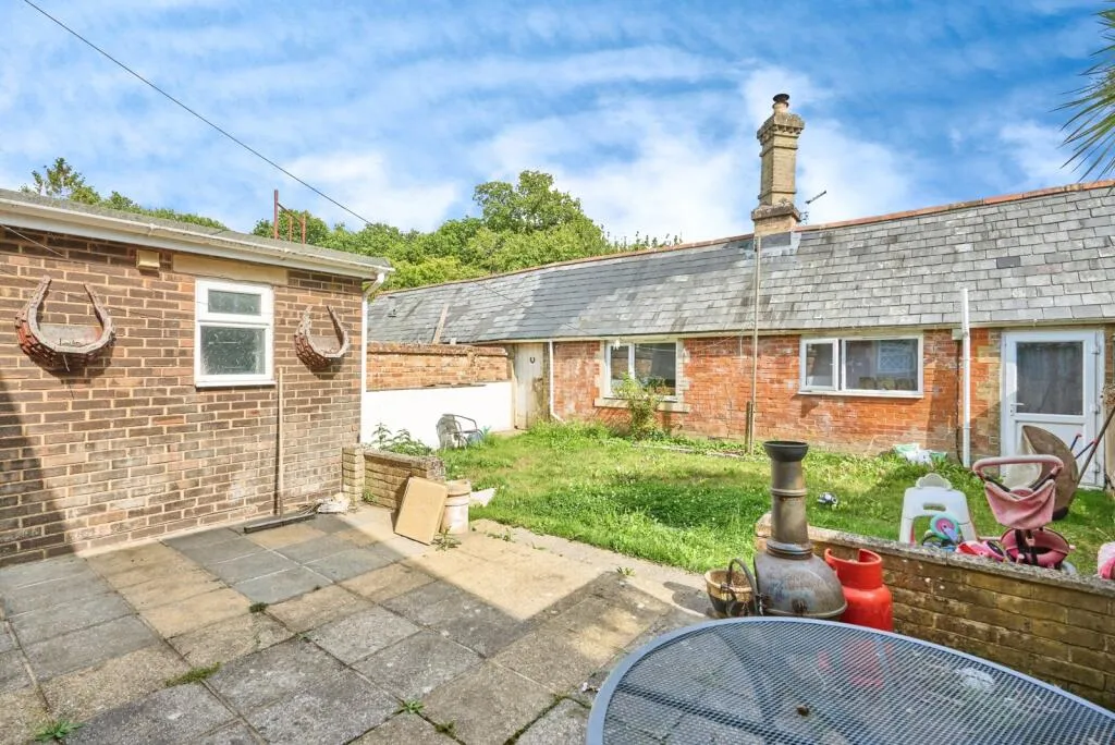 4 bed Terraced