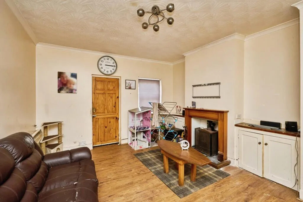 4 bed Terraced