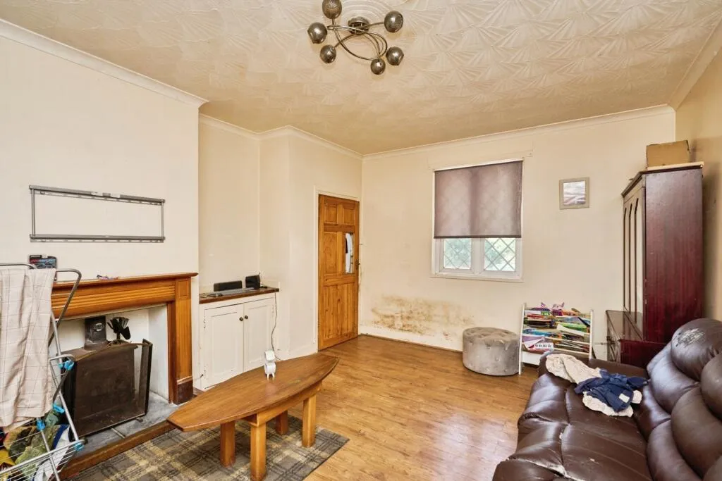 4 bed Terraced