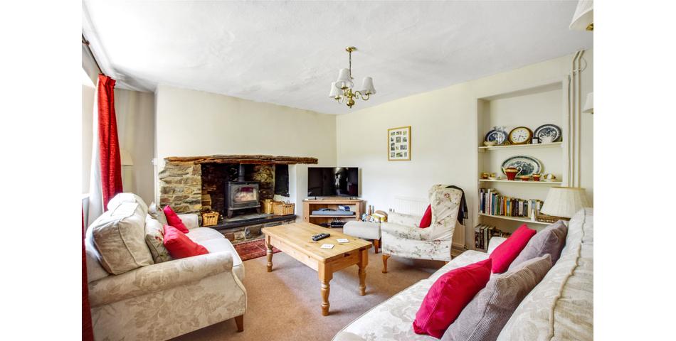 A delightful characterful cottage enjoying wonderful rural views set in the glorious Exmoor National Park