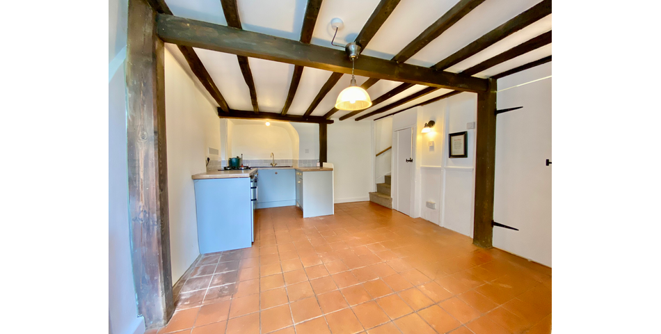 A charming characterful cottage located just 100 metres from the picturesque harbour