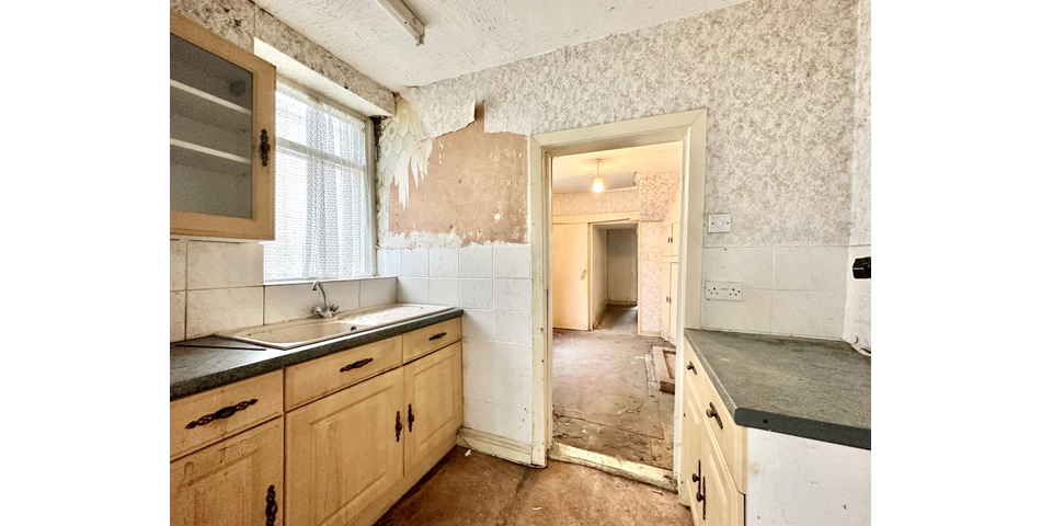 This deceptively spacious 3 bedroom terraced home is a proper renovation project but has great scope and potential 