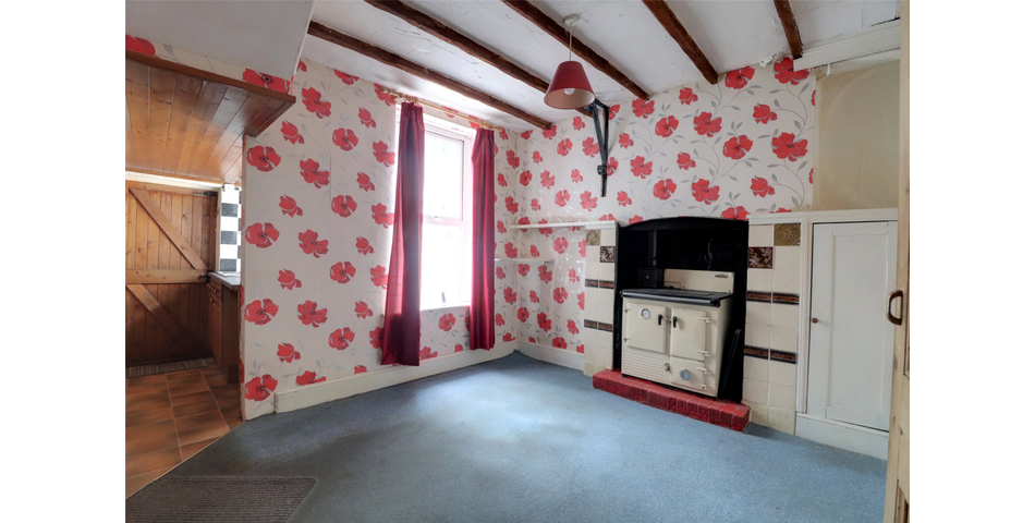 End terrace family home in need of modernisation and updating, centrally located and with the benefit of a garage and parking space